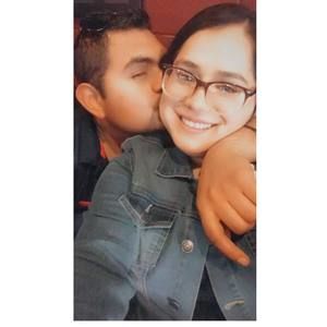 Meet your Posher, Daysi